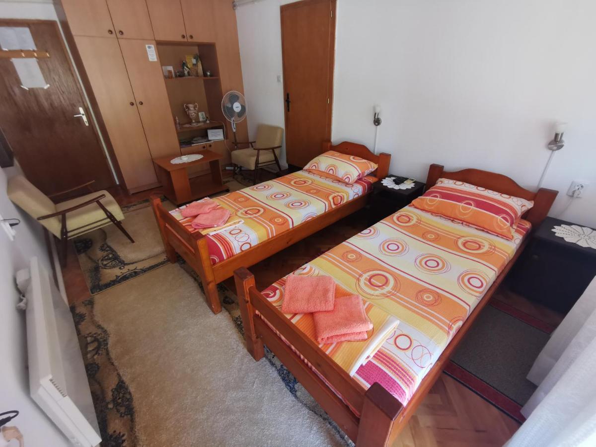 Apartments Domacinstvo Nikolic Valjevo Exterior photo