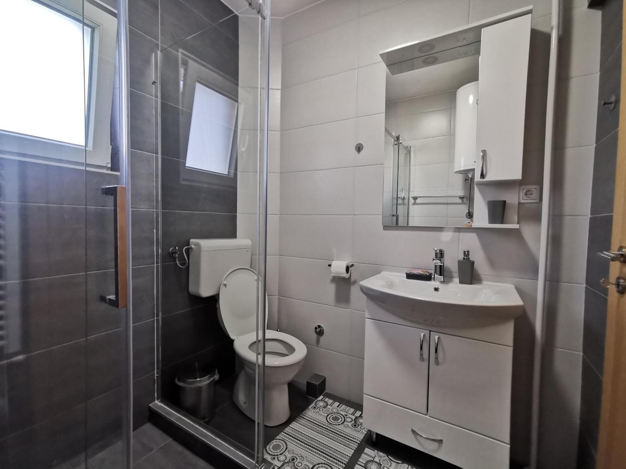 Apartments Domacinstvo Nikolic Valjevo Exterior photo